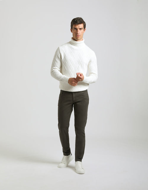 Pantaloni cinque tasche