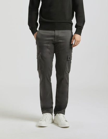 Pantaloni cargo